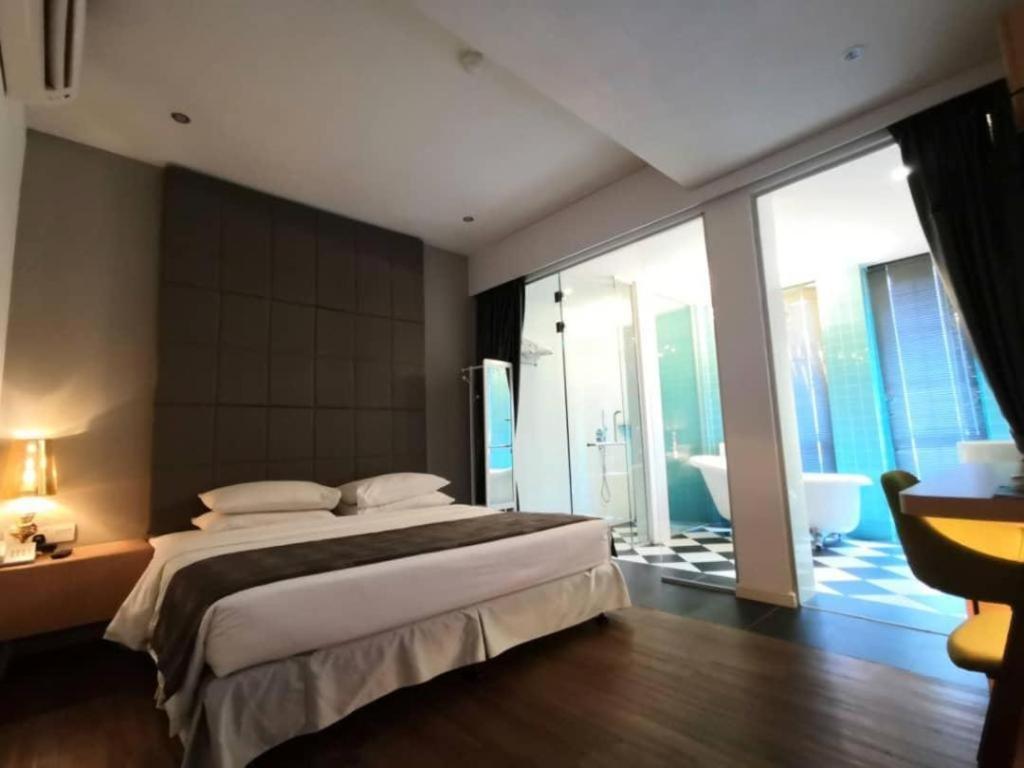 The Ardens Hotel - Austin Johor Bahru Exteriör bild