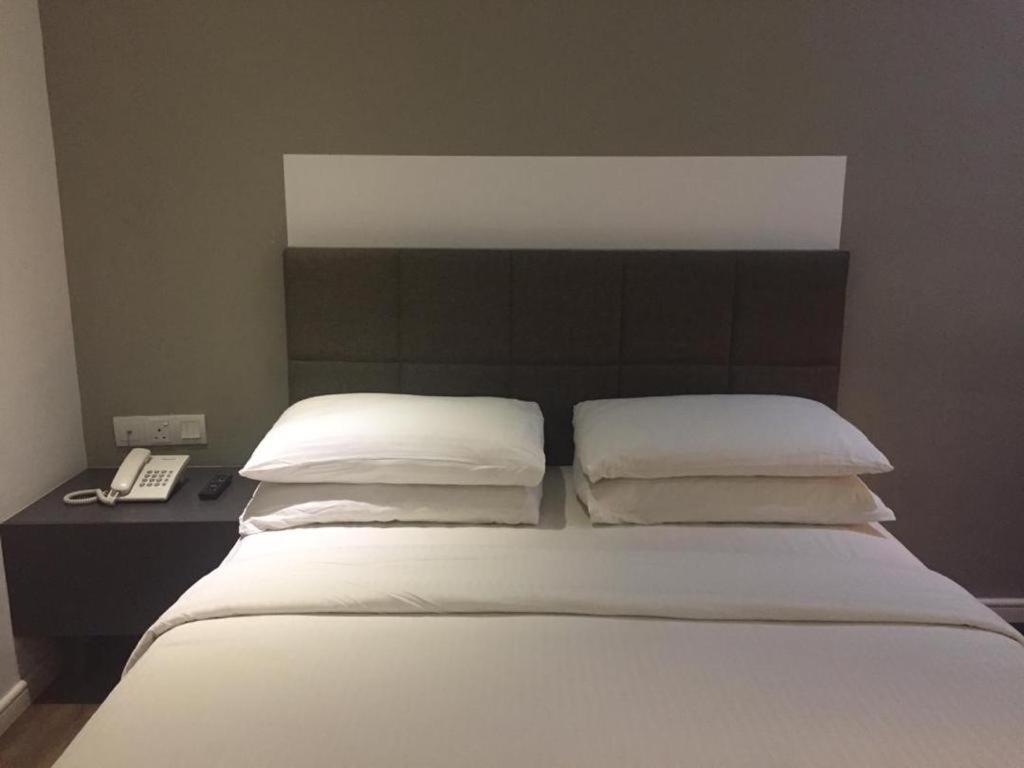 The Ardens Hotel - Austin Johor Bahru Exteriör bild